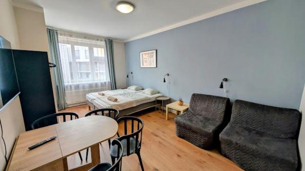 Flat In Zizkov With Free Underground Parking -501- * Praga